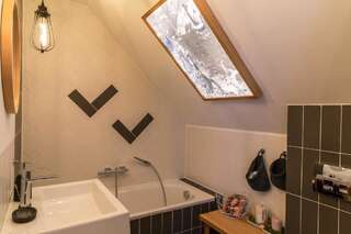 Виллы udanypobyt Dom Forest Prestige House Rzepiska Коттедж с 6 спальнями-51